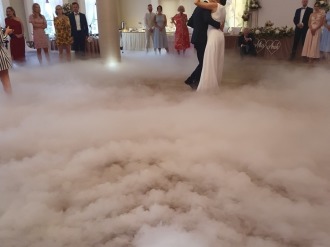Agencja DK atrakcje na imprezy Ciężki dym, napis Love, Fotobudka | Ciężki dym Nysa, opolskie