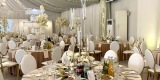 Krzesła Glamour oraz złote sztućce | Dekoracje ślubne Sochaczew, mazowieckie - zdjęcie 5