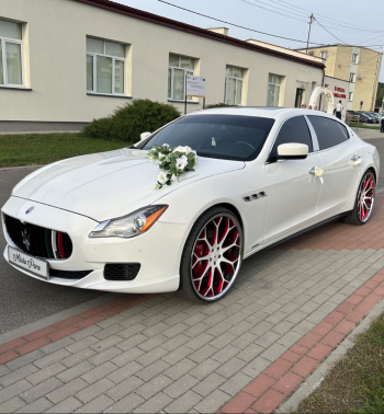 Białe Maserati Quattroporte, Samochód, auto do ślubu, limuzyna Frombork