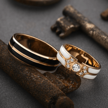 Wyjątkowe obrączki ślubne z emalią i diamentami - zdjęcie 1