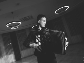 Akordeonista Antek Leszko | Oprawa muzyczna ślubu Siedlce, mazowieckie