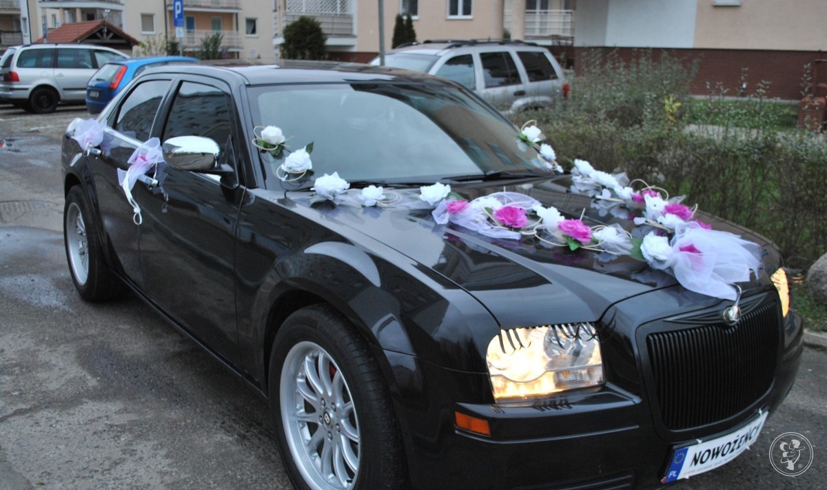 Czarny Chrysler 300C | Auto do ślubu Gorzów Wielkopolski, lubuskie - zdjęcie 1