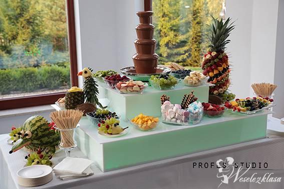 Fontanna czekoladowa z podestem i dekoracjami owocowymi, Kielce - zdjęcie 1