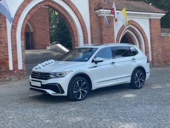 Biały VW Tiguan Allspace R-LINE '22 | Auto do ślubu Warszawa, mazowieckie