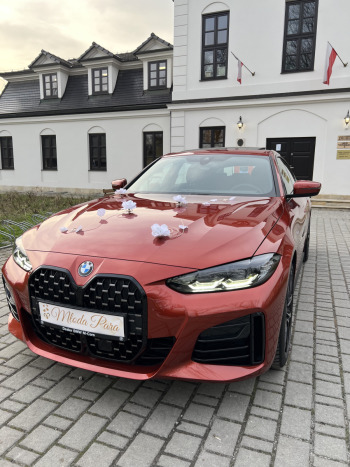 Piękne auto do ślubu - sportowy SUV - BMW w pakiecie M | Auto do ślubu Kraków, małopolskie
