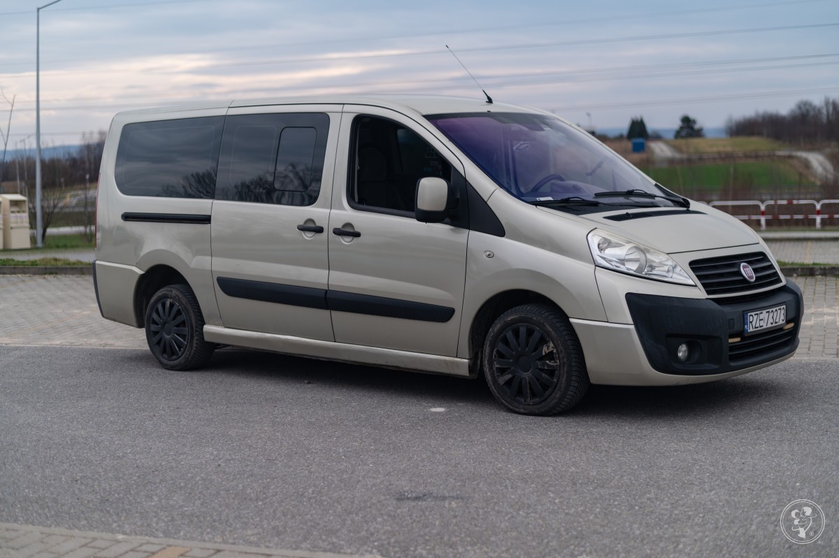 Bus 9 osobowy | Wynajem busów Rzeszów, podkarpackie - zdjęcie 1