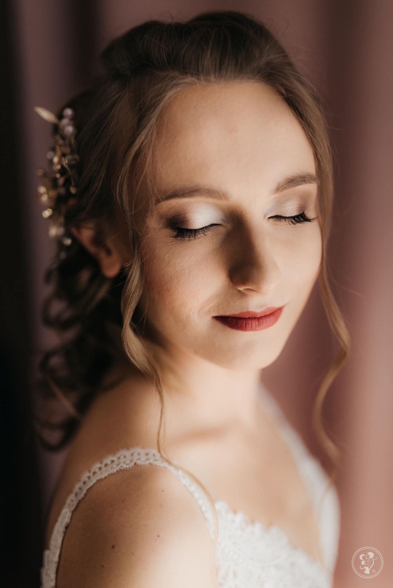 Anita Morella Makeup | Uroda, makijaż ślubny Poznań, wielkopolskie - zdjęcie 1