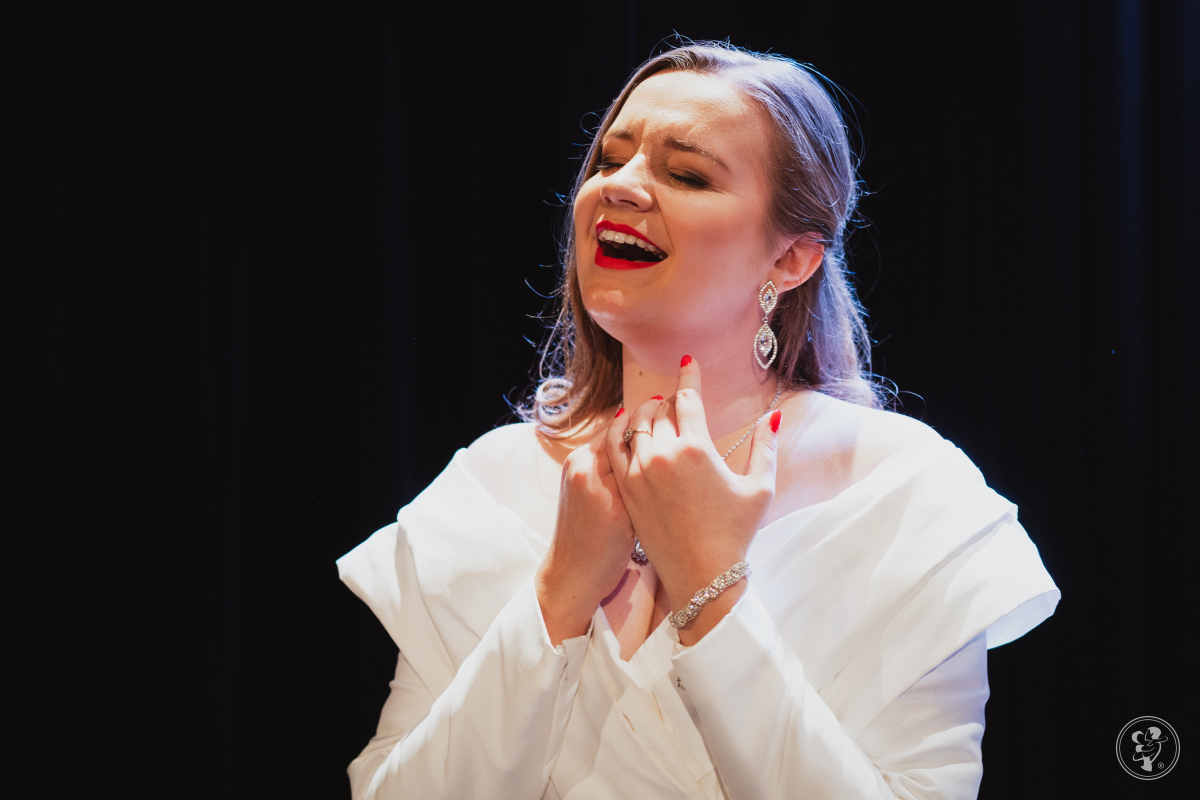 Sopranistka - Anielski Głos | Oprawa muzyczna ślubu Kielce, świętokrzyskie - zdjęcie 1