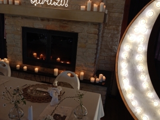 F&M - Żarówkowy półksiężyc | Dekoracje światłem Kielce, świętokrzyskie