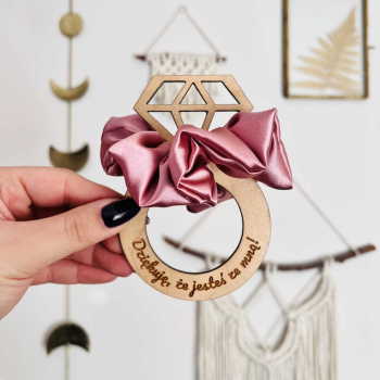 Ręcznie robione podziękowania na wieczór panieński - gumki scrunchie | Prezenty ślubne Tarnowskie Góry, śląskie