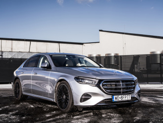 Diamond Car - Mercedes E Klasa | Auto do ślubu Ożarów Mazowiecki, mazowieckie