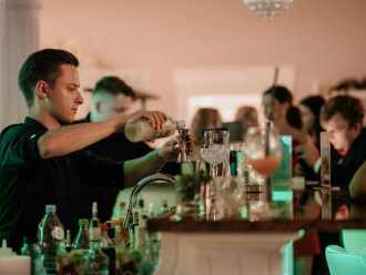 LOVESHOT Bar | Barman na wesele Warszawa, mazowieckie