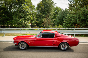 Mustang Fastback z 1967 roku | Auto do ślubu Rzeszów, podkarpackie