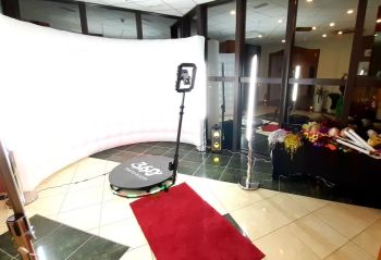 OSiDZ - Fotolustro Fotobudka 360 | Fotobudka na wesele Poznań, wielkopolskie