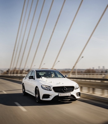 Mercedes Benz klasa E | Auto do ślubu Łańcut, podkarpackie