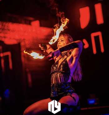 Karolina Fojt - Fire Show | Teatr ognia Warszawa, mazowieckie