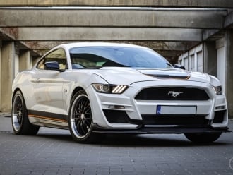 Mustang GT / Raptor czarny/czerwony | Auto do ślubu Rzeszów, podkarpackie