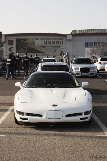 Biały Chevrolet Corvette C5 | Auto do ślubu Cieszyn, śląskie