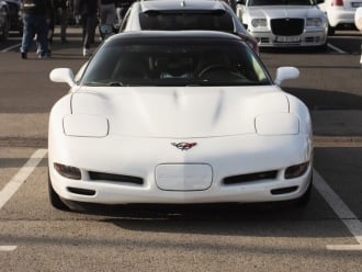 Biały Chevrolet Corvette C5 | Auto do ślubu Cieszyn, śląskie