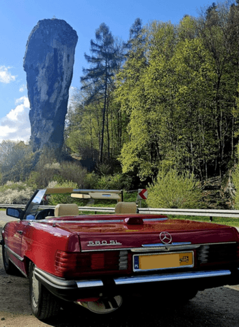 Czerwony Mercedes SL560 z 1986r. | Auto do ślubu Kraków, małopolskie