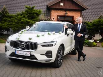 Białe Volvo XC60 - 2022 rok | Auto do ślubu Warszawa, mazowieckie