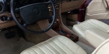 Czerwony Mercedes SL560 z 1986r. | Auto do ślubu Kraków, małopolskie - zdjęcie 4
