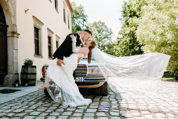 Mercedes-Benz W123 300D | Auto do ślubu Wrocław, dolnośląskie