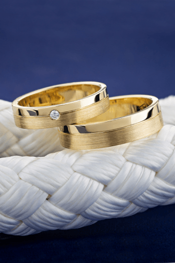 Matowo - polerowane złote obrączki ślubne z diamentem 280 - zdjęcie 1