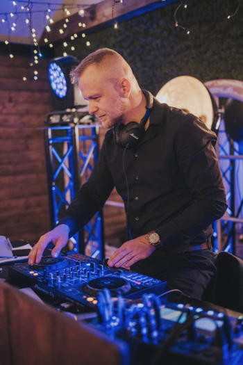 DJ Tomaszewski | DJ na wesele Gorlice, małopolskie