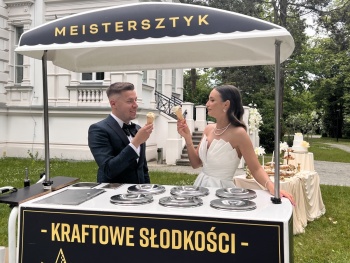 Meistersztyk - Riksza z lodami | Unikatowe atrakcje Wrocław, dolnośląskie