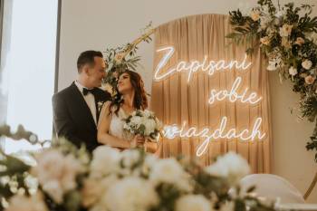 NeonyLeszno - wynajem i produkcja | Dekoracje światłem Leszno, wielkopolskie