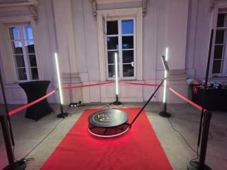 Magic360 - Foto-wideobudka 360 | Fotobudka na wesele Warszawa, mazowieckie