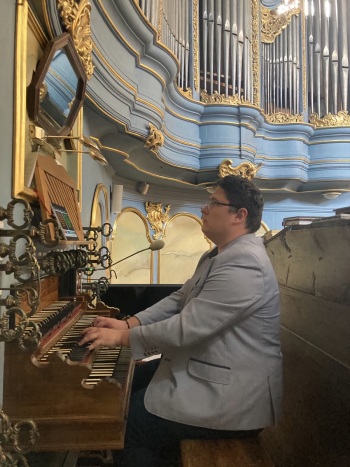 Kamil Frąś - organista | Oprawa muzyczna ślubu Jędrzejów, świętokrzyskie