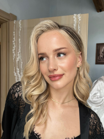 Kinga Warakomska Make Up Artist | Uroda, makijaż ślubny Gdynia, pomorskie