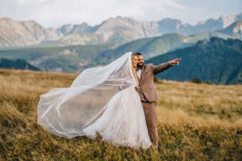 WEDinGlamour Film&Foto | Kamerzysta na wesele Kraków, małopolskie
