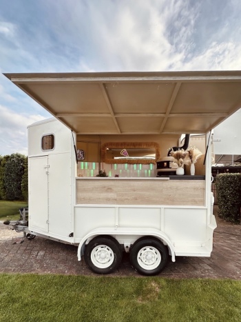 BazyLiOVE Smaki -Pizza na przyjęcie | Unikatowe atrakcje Kościan, wielkopolskie