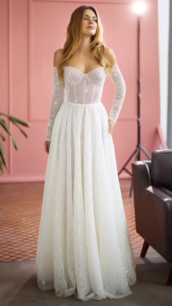 Koronkowa, nowoczesna, litera A Amazon - zdjęcie 1