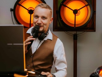 Krystian AkordMusic-DJ/Akordeonista | DJ na wesele Kalwaria Zebrzydowska, małopolskie