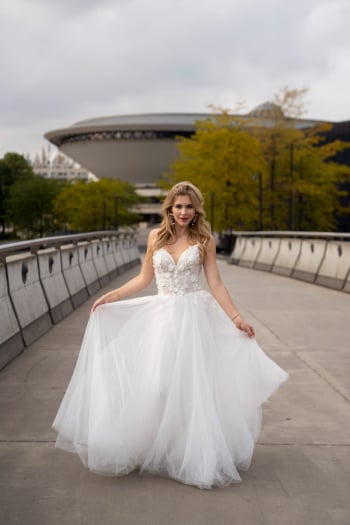 MONICA gorsetowa, tiulowa, kwiaty 3D - zdjęcie 1