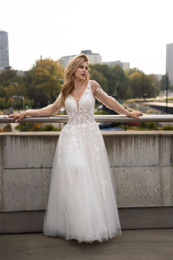 NORINA długi rękaw, tiulowa, haft - zdjęcie 1