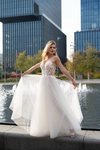 VALENTINA tiukowa. kwiaty 3D, cienkie ramiączka, brokat - zdjęcie 1