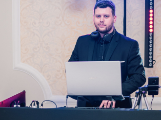 Dj Chmiel - Wodzirej & Saksofonista | DJ na wesele Jeżowa, śląskie