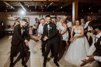 Adam Halbecki DJ & Wodzirej | DJ na wesele Pszczółki, pomorskie