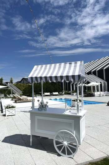 Carta Bianca - dekoracyjny wózek | Unikatowe atrakcje Wilkołaz Drugi, lubelskie