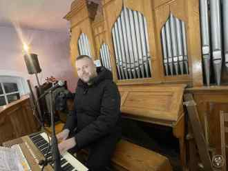 Organista Damian Bednarz | Oprawa muzyczna ślubu Lubniewice, lubuskie