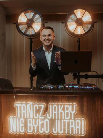 DJ Krystian Matuszewski | DJ na wesele Łowicz, łódzkie
