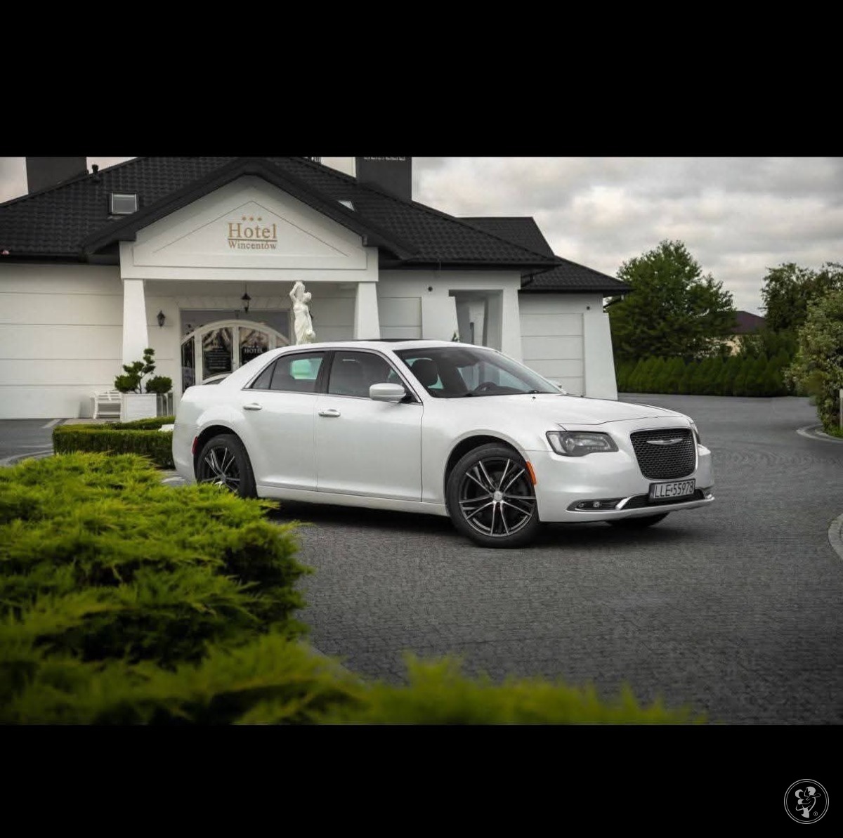 Chrysler 300C, biała perła | Auto do ślubu Lublin, lubelskie - zdjęcie 1