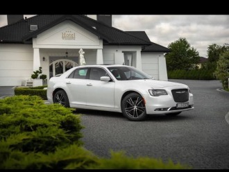 Chrysler 300C, biała perła | Auto do ślubu Lublin, lubelskie