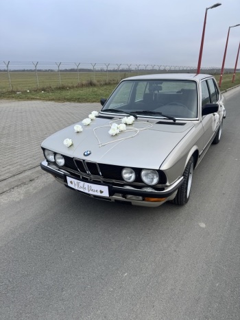 Zabytkowe BMW 5 e28 | Auto do ślubu Bóbrka, podkarpackie