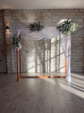 AP - Drewniana ścianka do zdjęć | Dekoracje ślubne Wieliczka, małopolskie